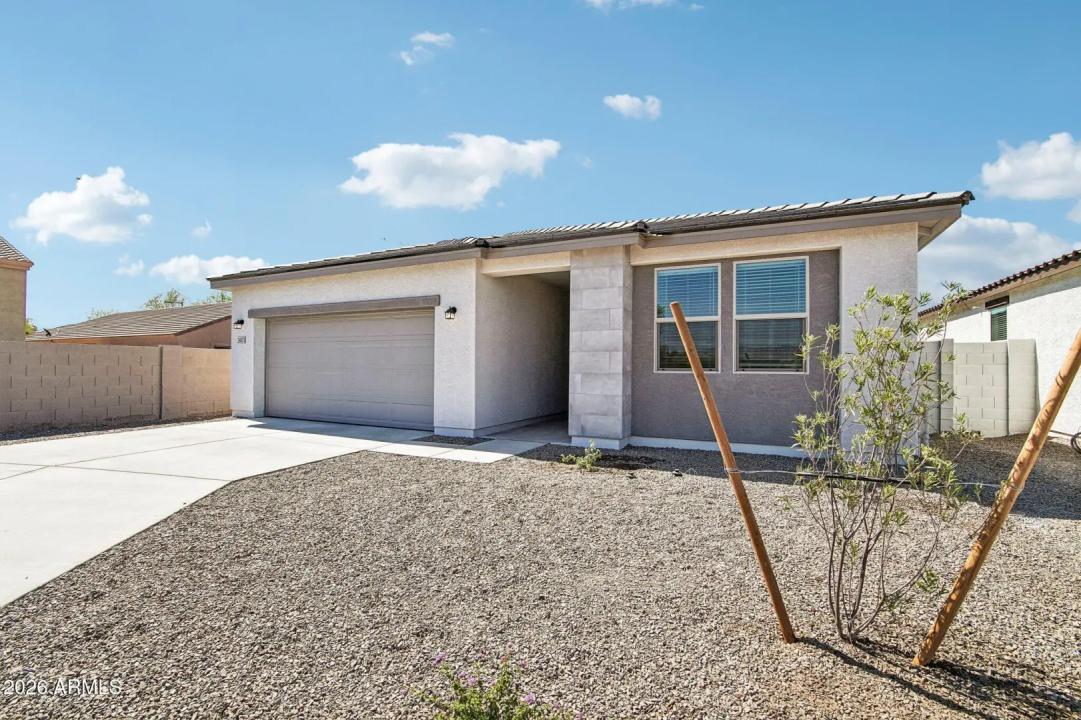 Real Estate Picture 3