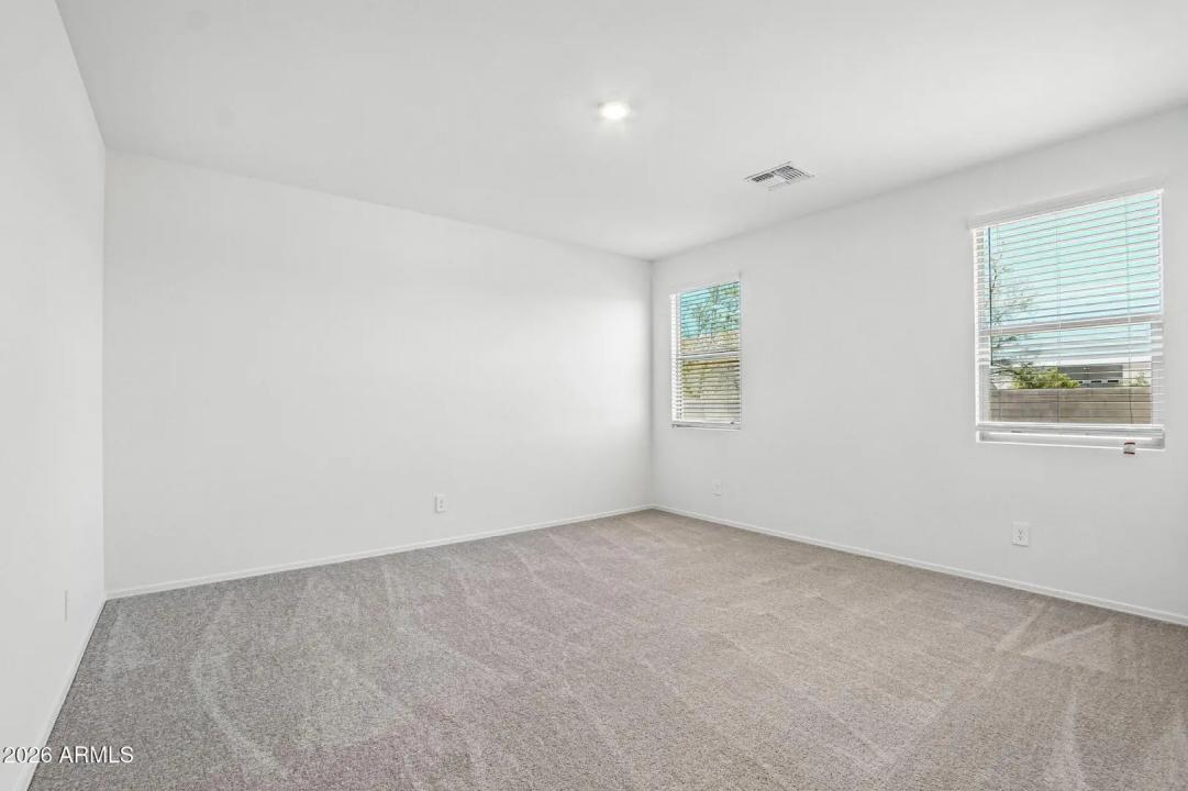 Real Estate Picture 20
