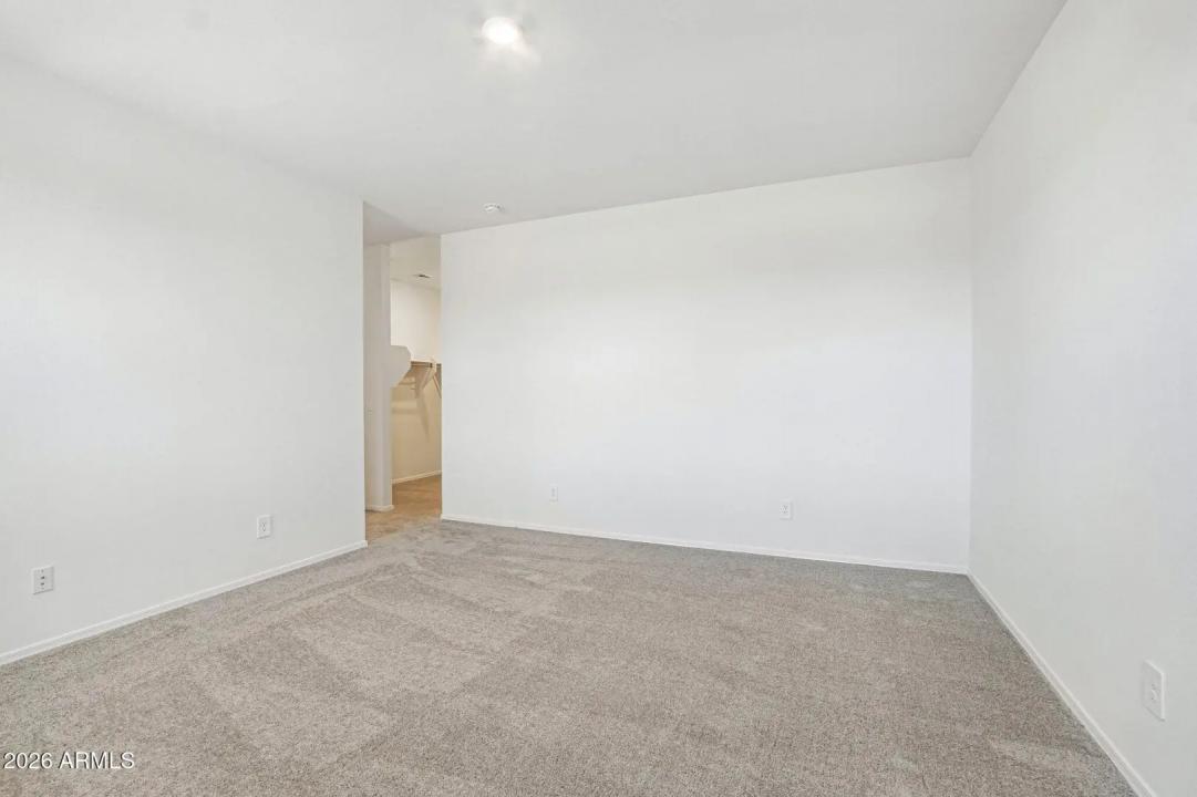 Real Estate Picture 22