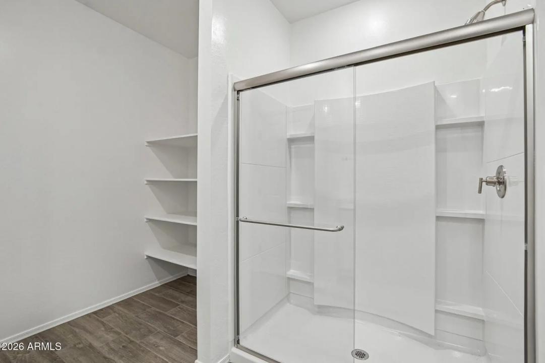 Real Estate Picture 25