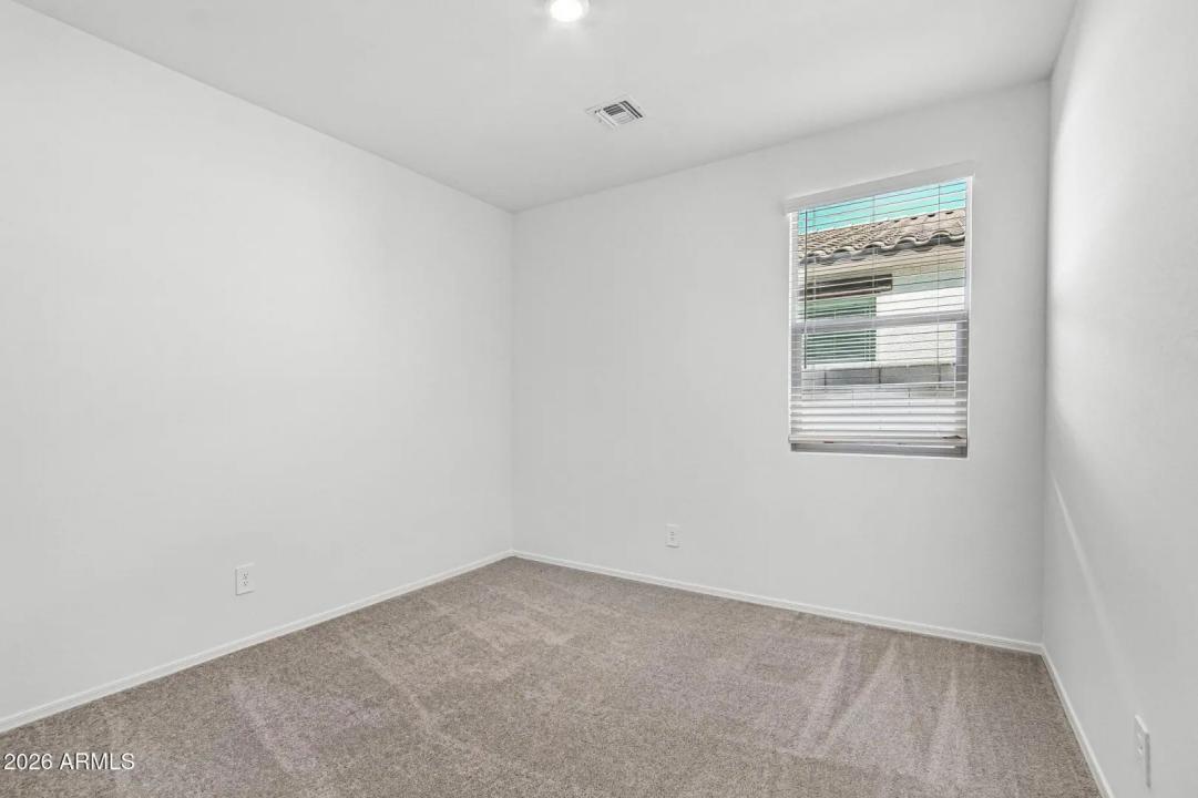 Real Estate Picture 29