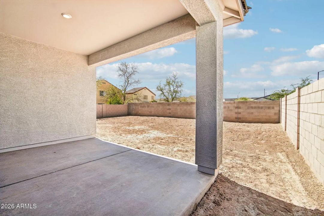 Real Estate Picture 32