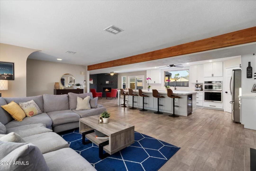 Real Estate Picture 2