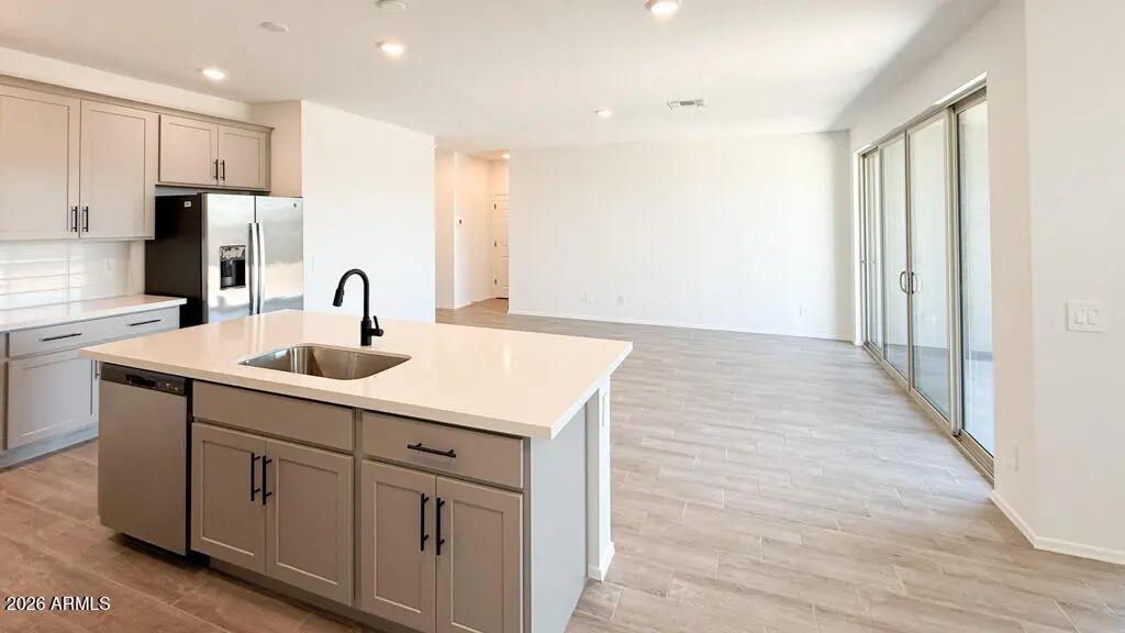 Real Estate Picture 6