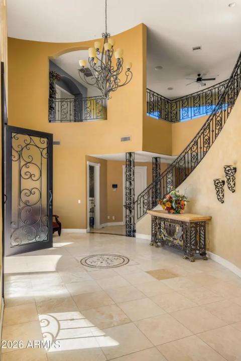 Real Estate Picture 8