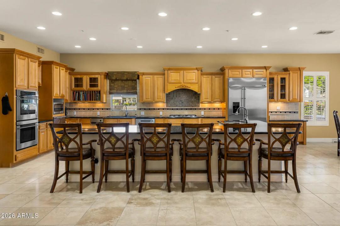 Real Estate Picture 13