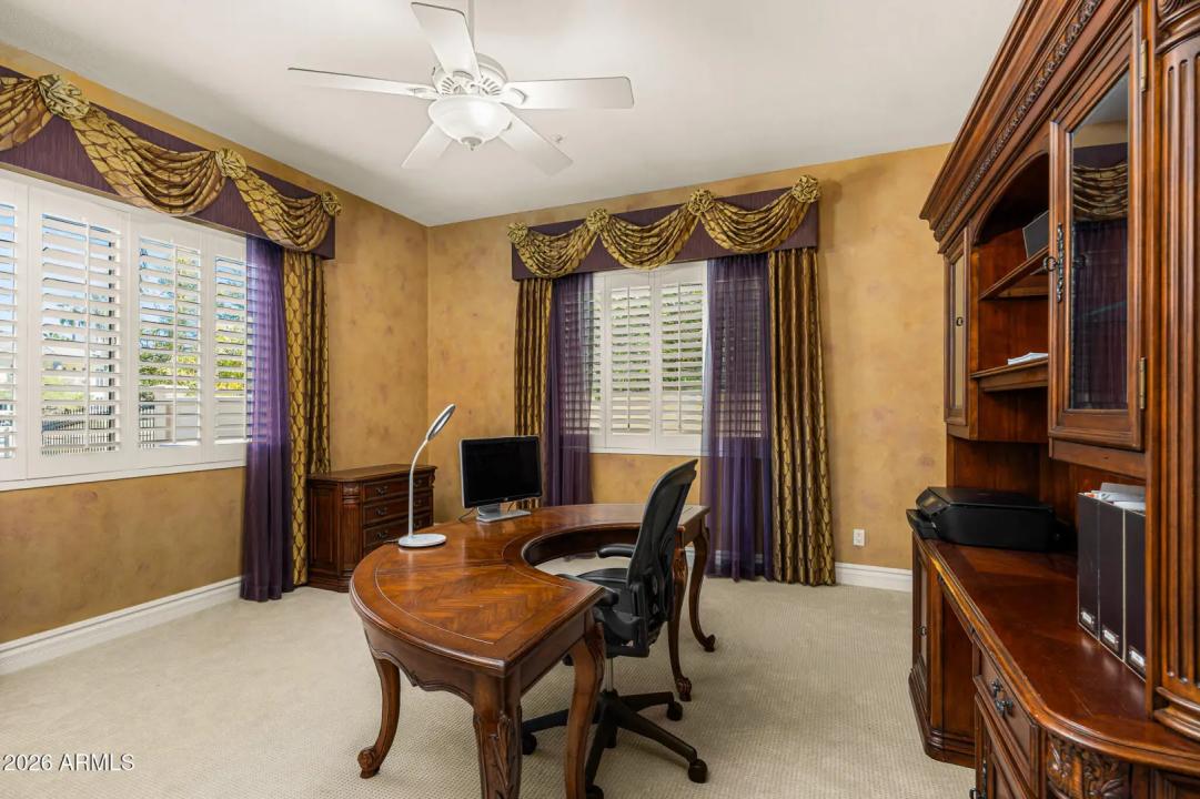 Real Estate Picture 14