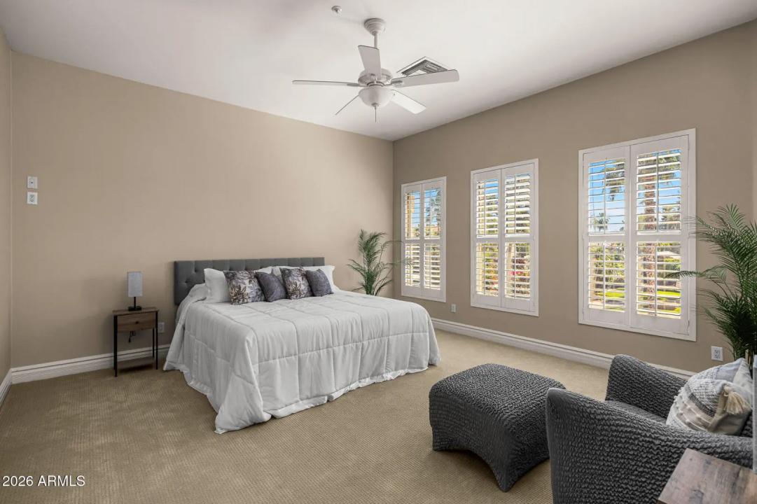 Real Estate Picture 24