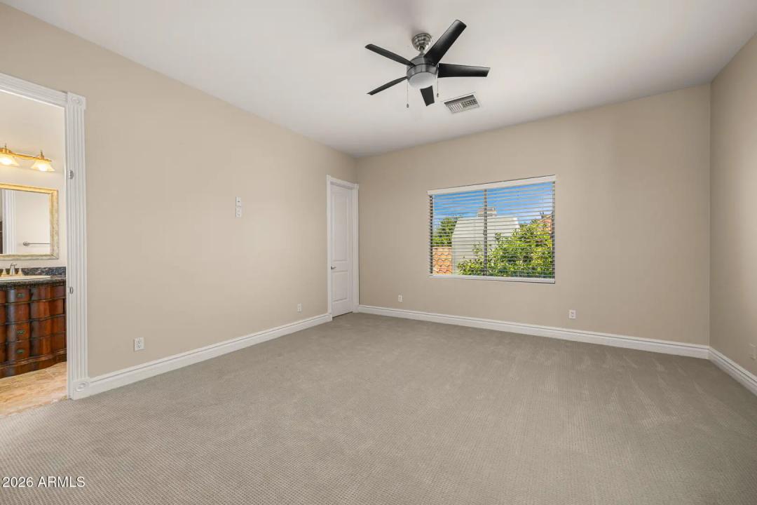 Real Estate Picture 27