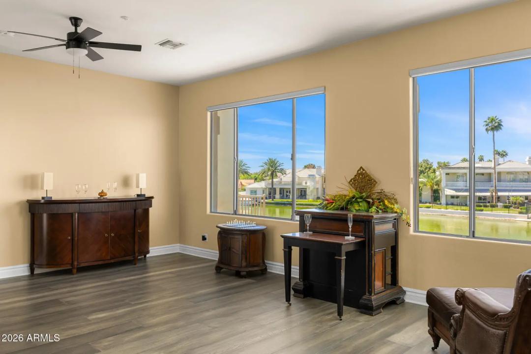 Real Estate Picture 30