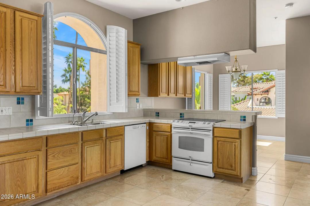 Real Estate Picture 31