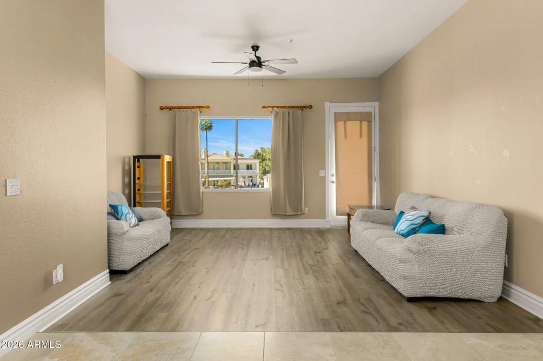 Real Estate Picture 32