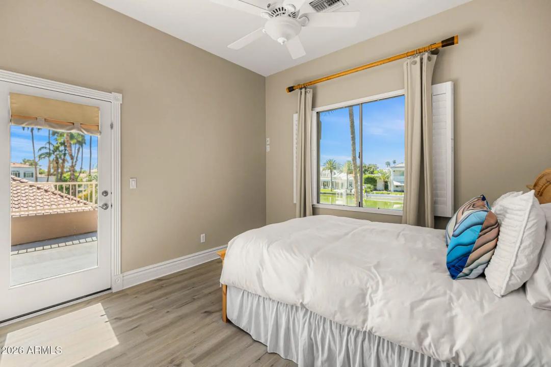 Real Estate Picture 33