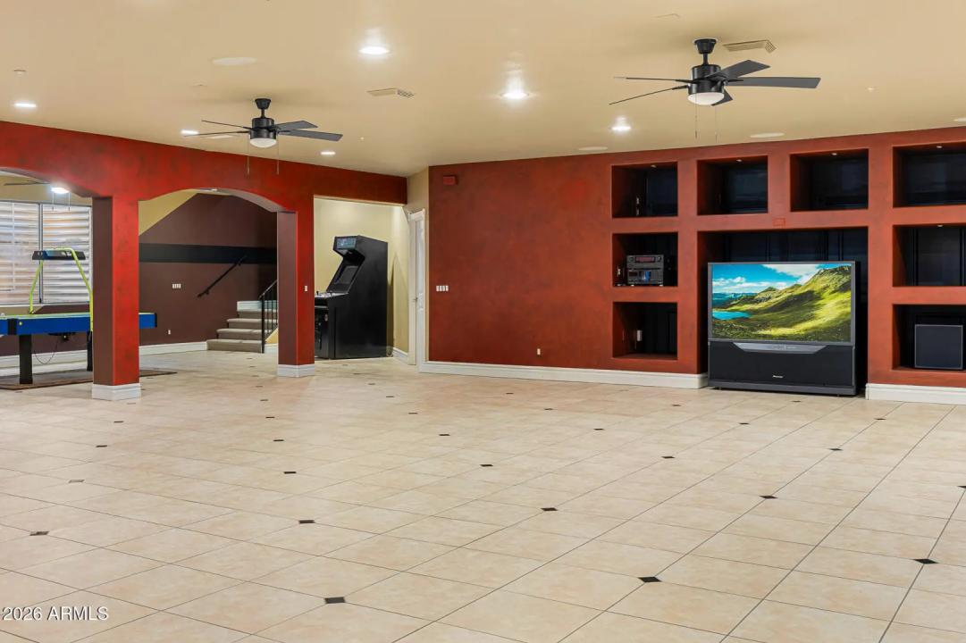 Real Estate Picture 42