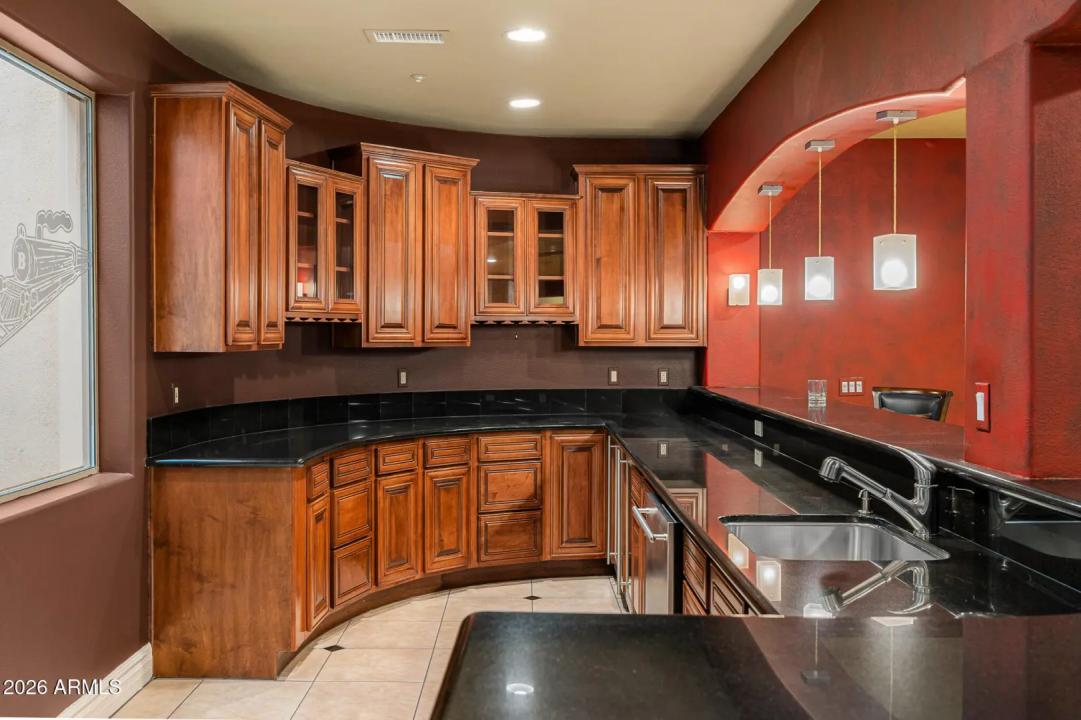 Real Estate Picture 44