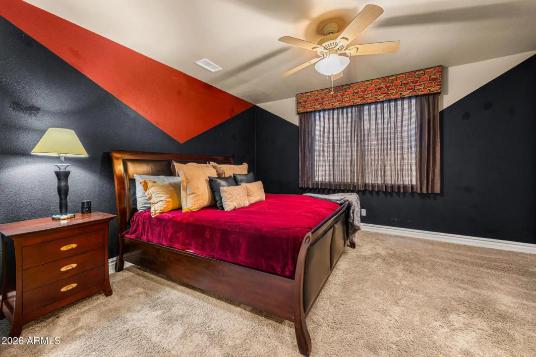 Real Estate Picture 46