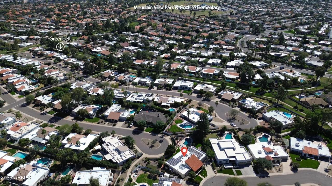 Real Estate Picture 6