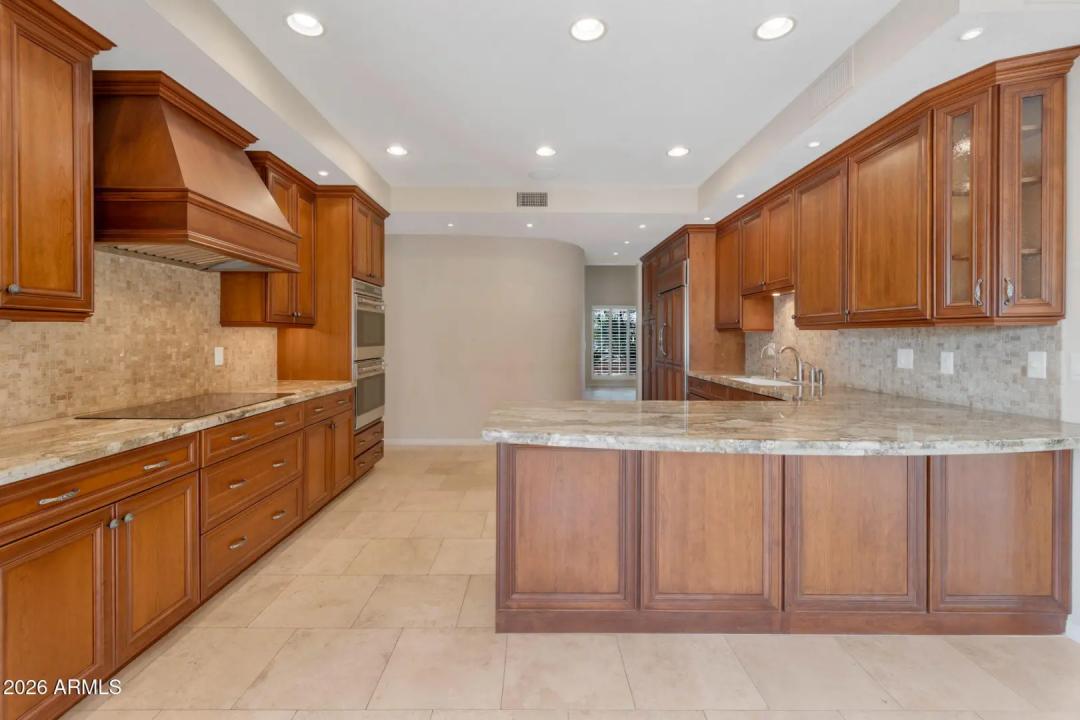 Real Estate Picture 15