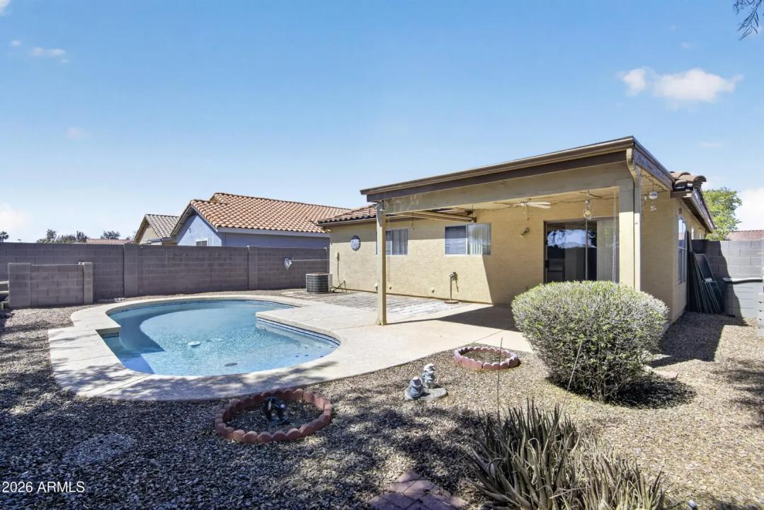 Real Estate Picture 28