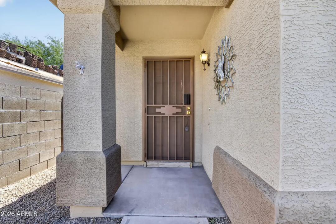 Real Estate Picture 3