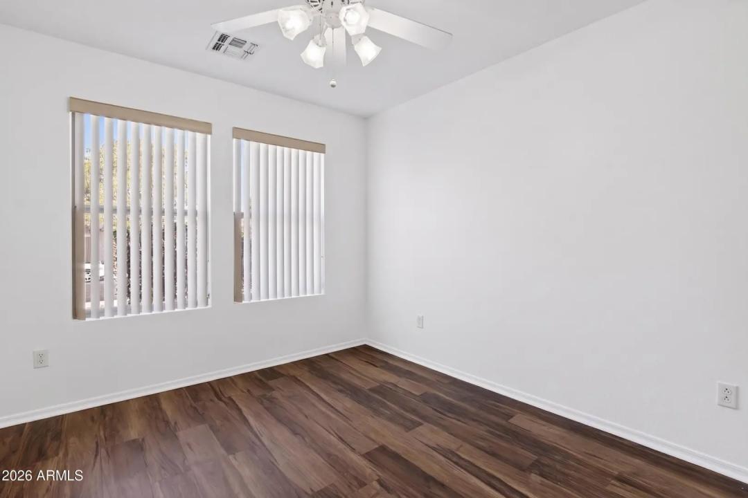 Real Estate Picture 21