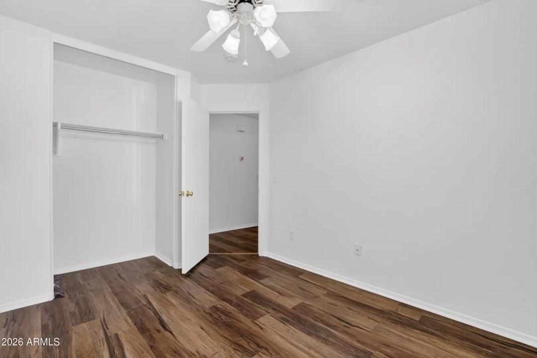 Real Estate Picture 22