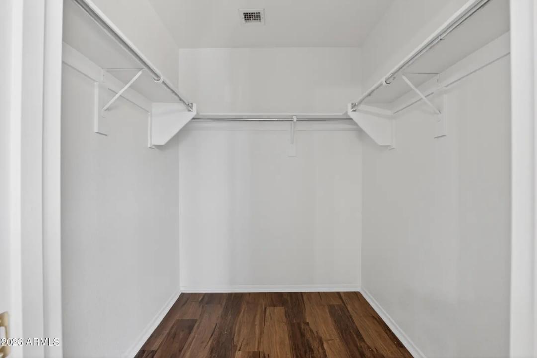 Real Estate Picture 20