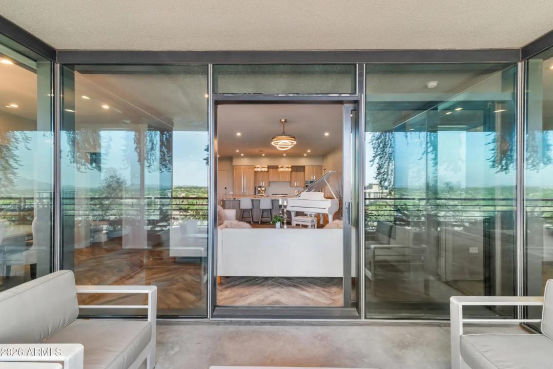 Real Estate Picture 17