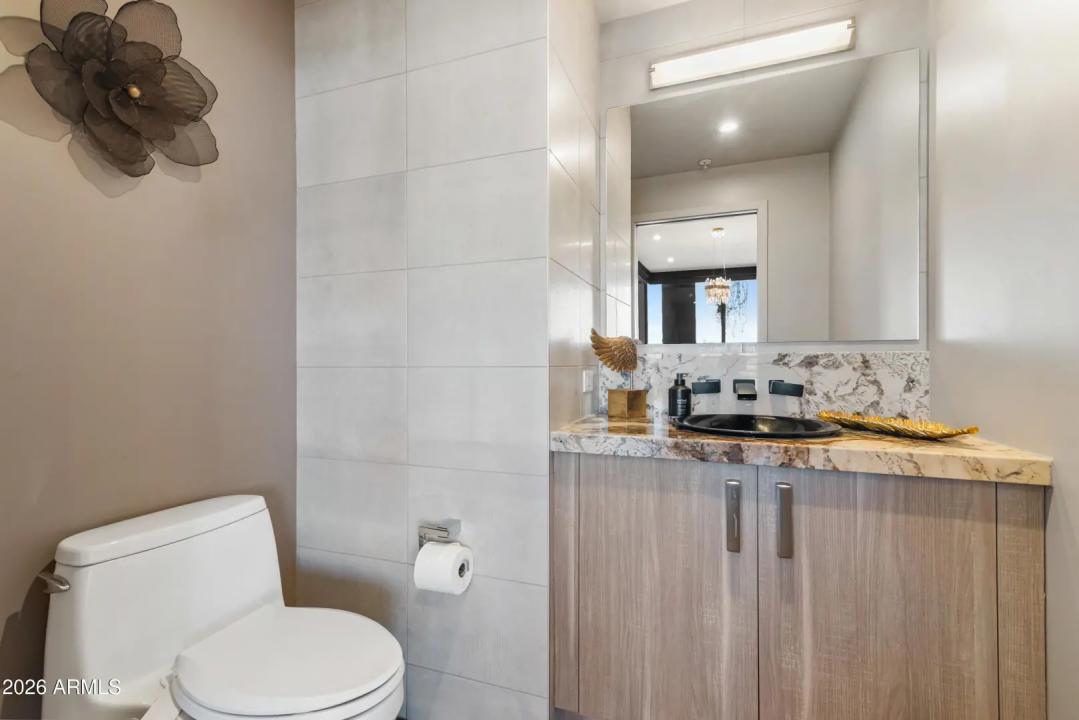 Real Estate Picture 20