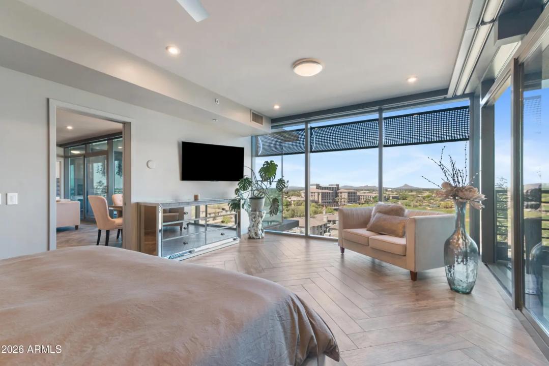 Real Estate Picture 22