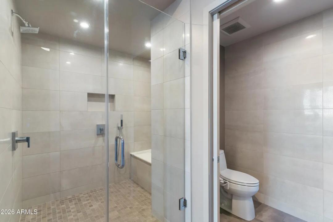 Real Estate Picture 29