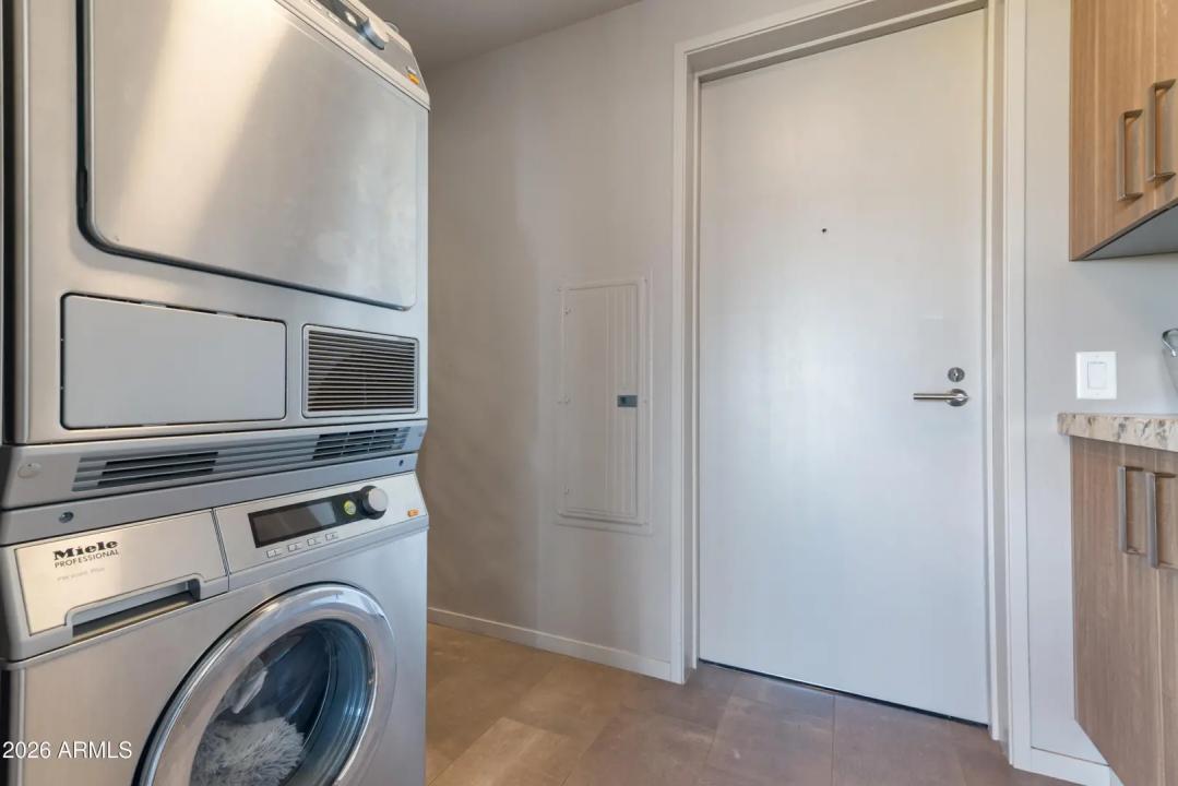 Real Estate Picture 30