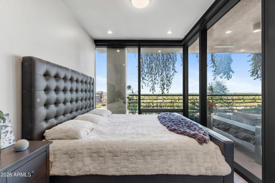 Real Estate Picture 33