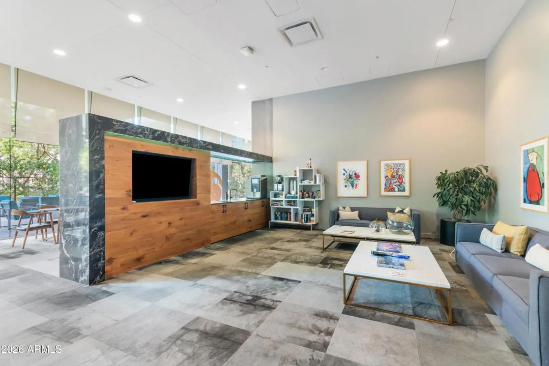 Real Estate Picture 50