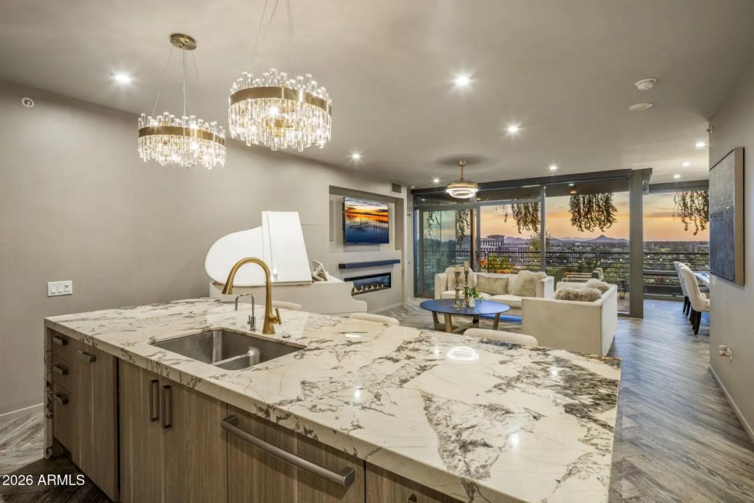 Real Estate Picture 5