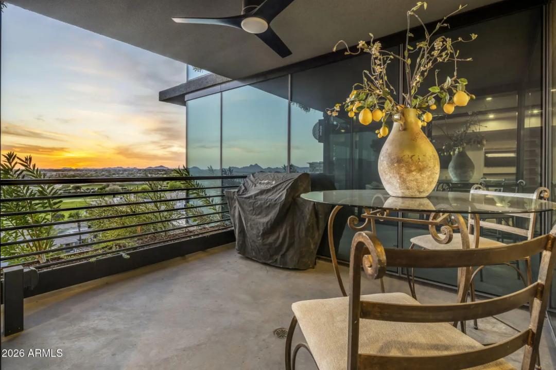 Real Estate Picture 9