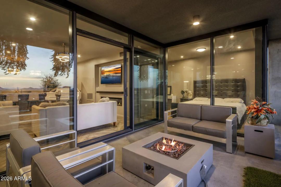 Real Estate Picture 11