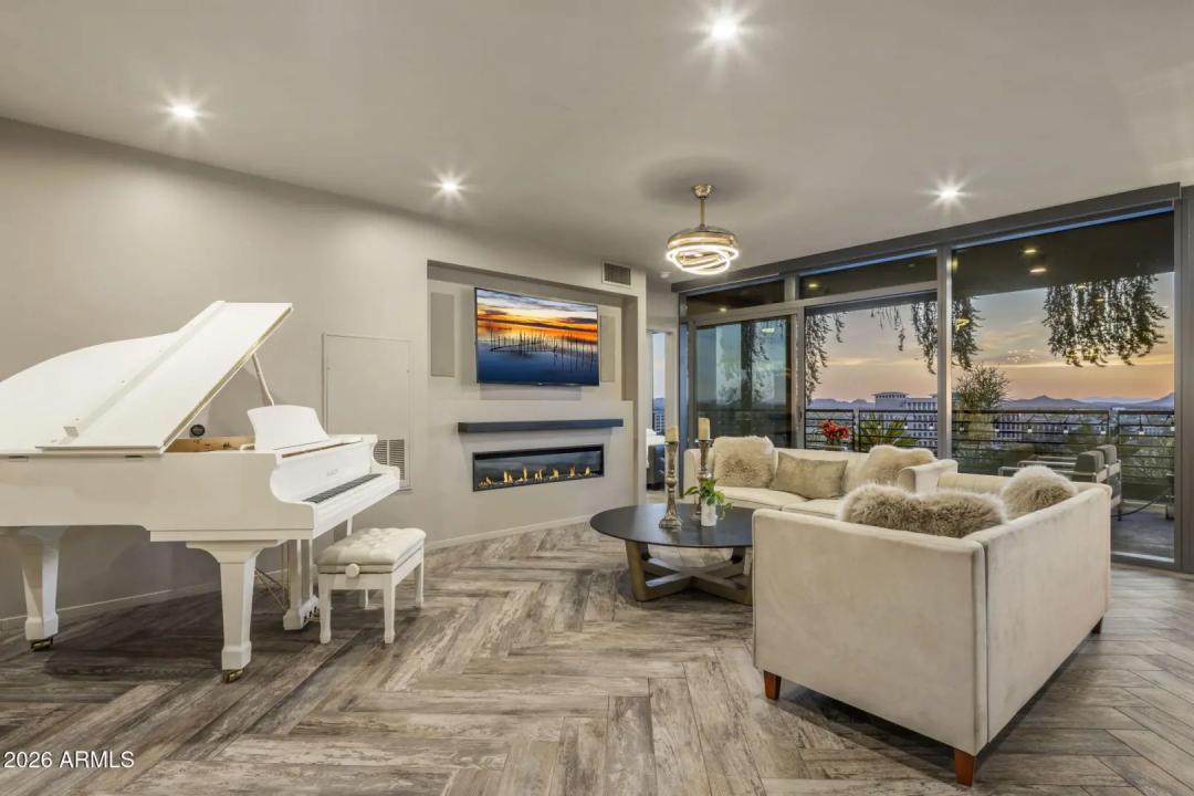 Real Estate Picture 2