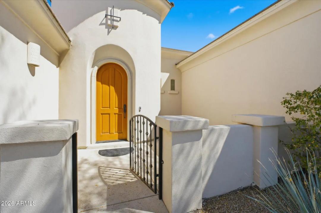 Real Estate Picture 5