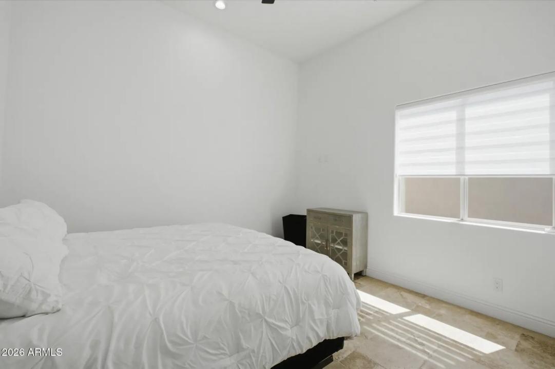 Real Estate Picture 39