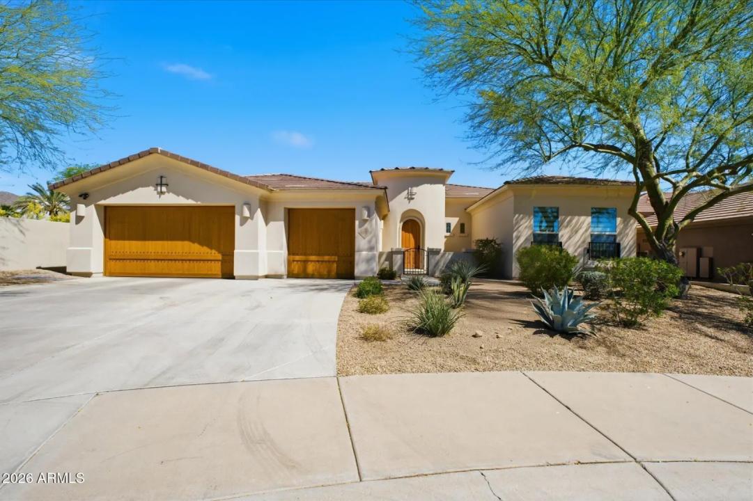 Real Estate Picture 3