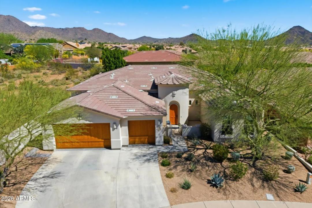 Real Estate Picture 1