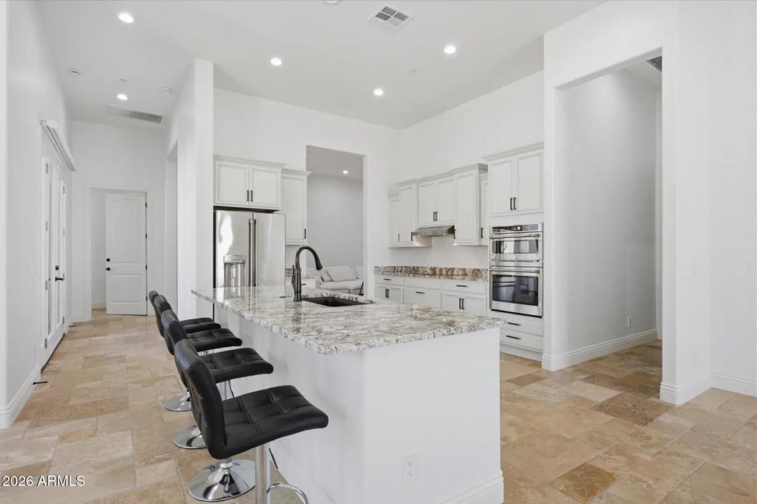 Real Estate Picture 18