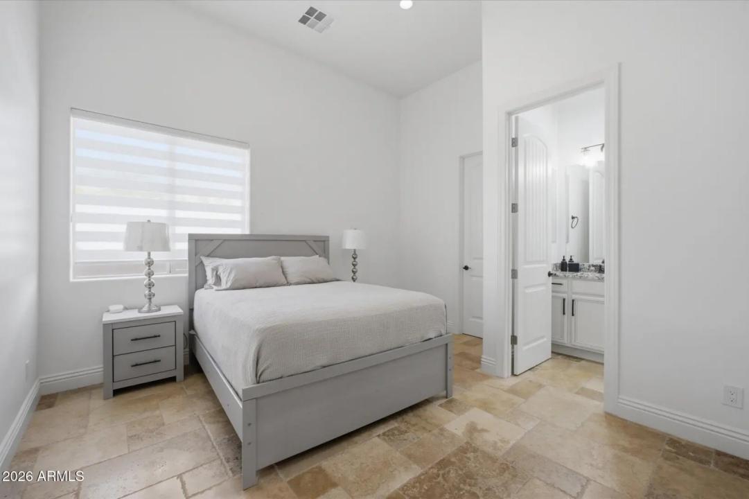 Real Estate Picture 41
