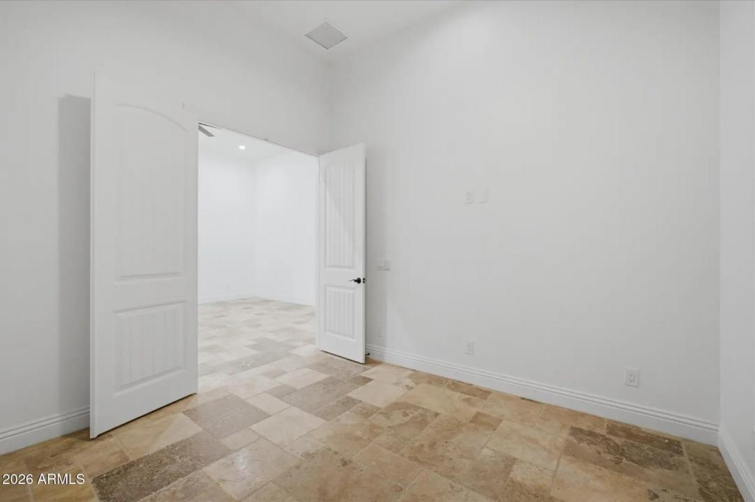 Real Estate Picture 28