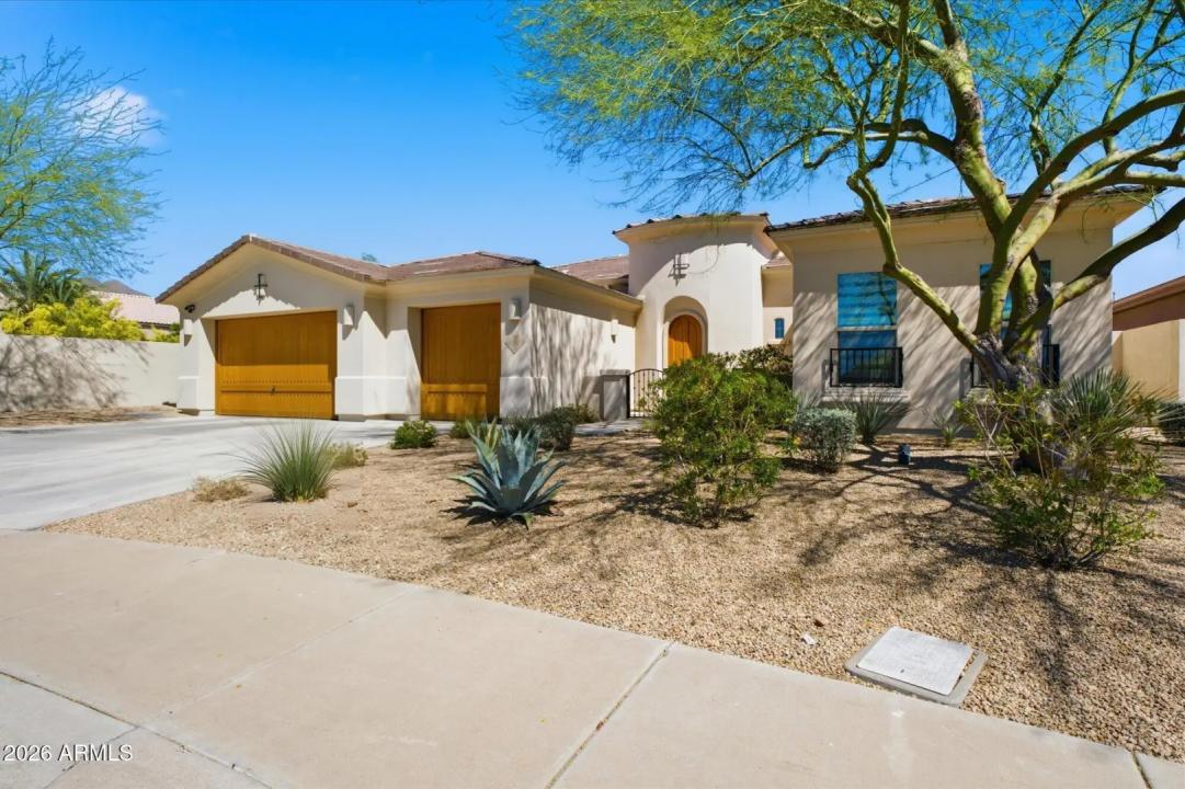 Real Estate Picture 4