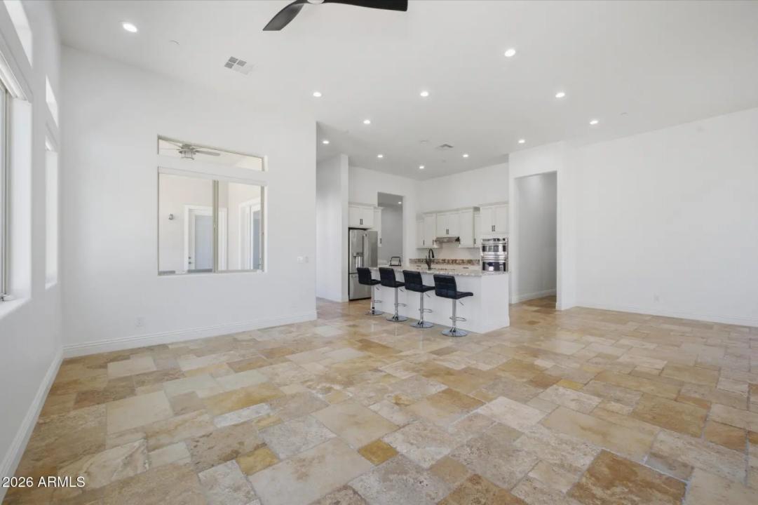 Real Estate Picture 20