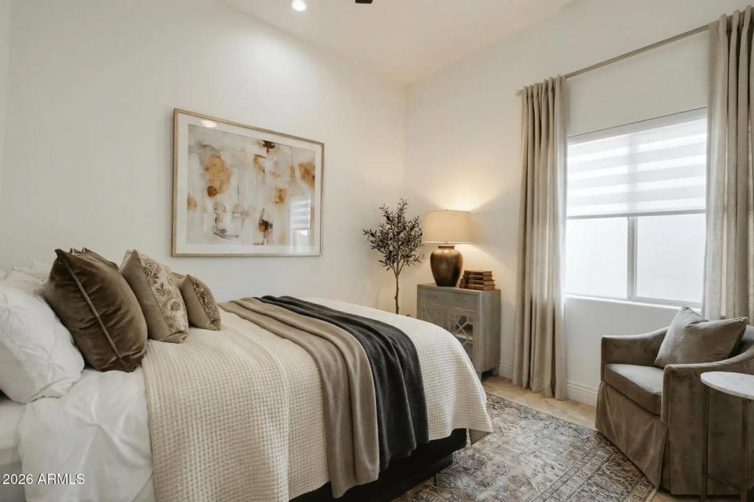 Real Estate Picture 38
