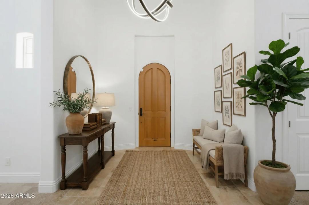 Real Estate Picture 6