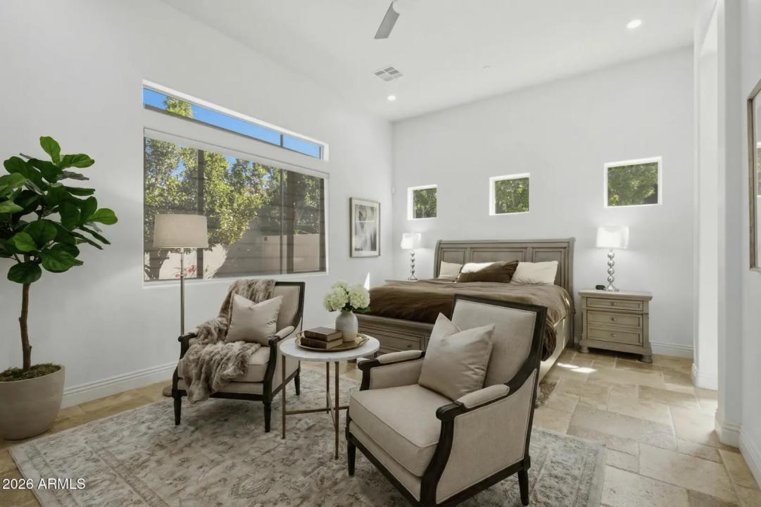 Real Estate Picture 30